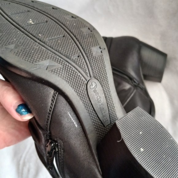BareTraps Rhapsody Size 10 Bootie - Picture 4 of 7